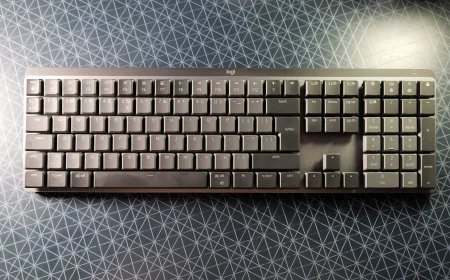 Review Logi MX Mechanical – o tastatură mecanică „între două lumi”