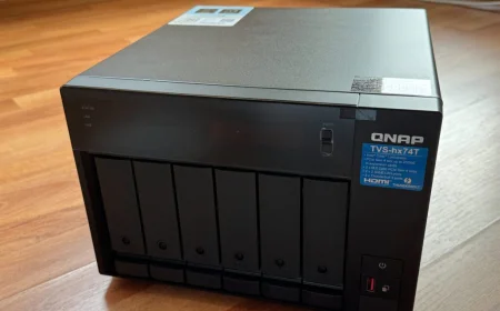 Review QNAP TVS-H674T – NAS cu conexiune Thunderbolt 4