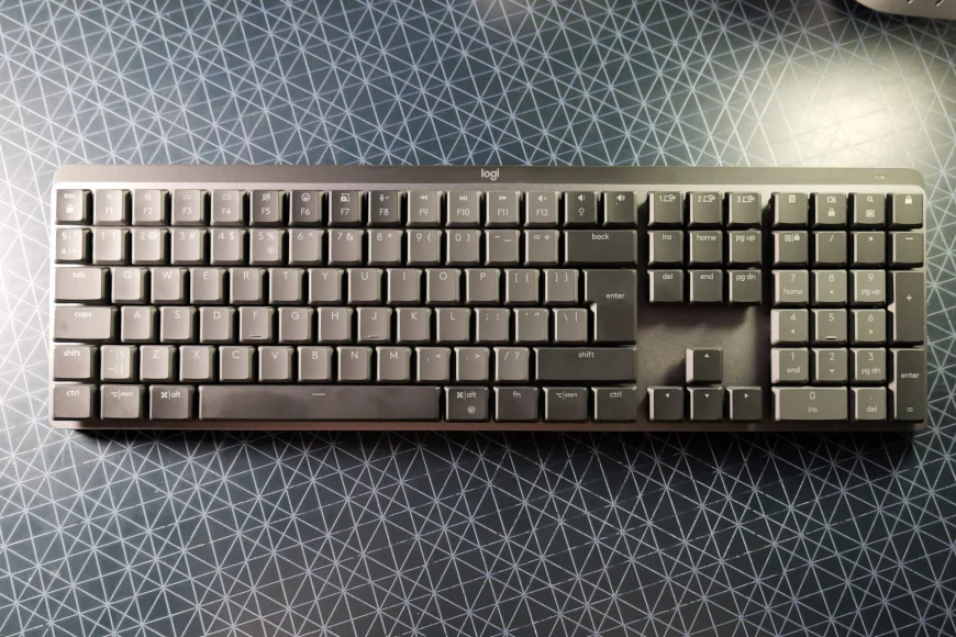 Review Logi MX Mechanical – o tastatură mecanică „între două lumi”