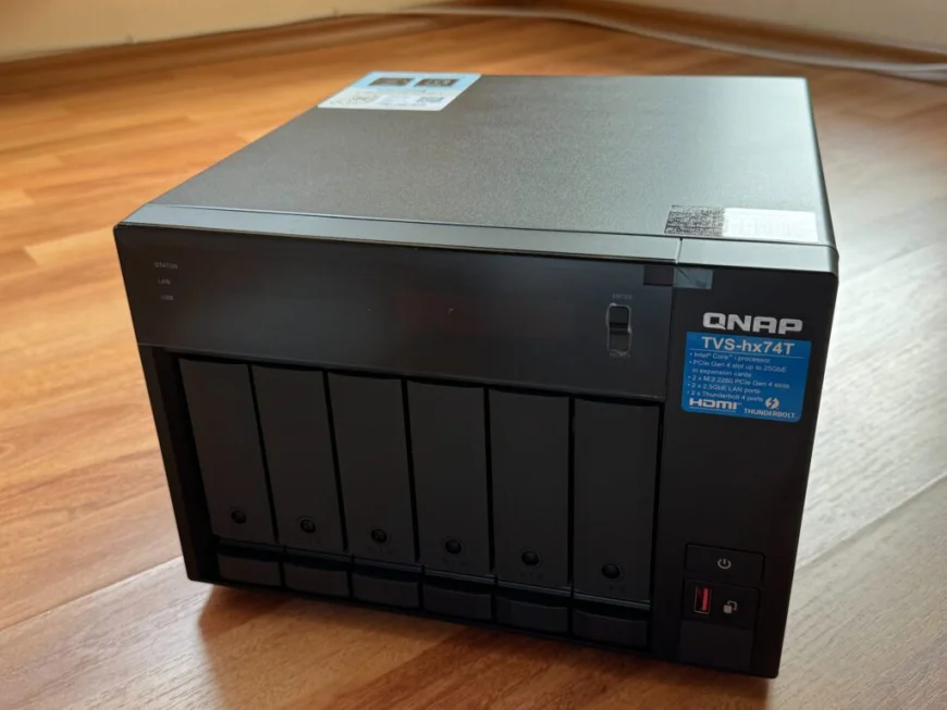 Review QNAP TVS-H674T – NAS cu conexiune Thunderbolt 4