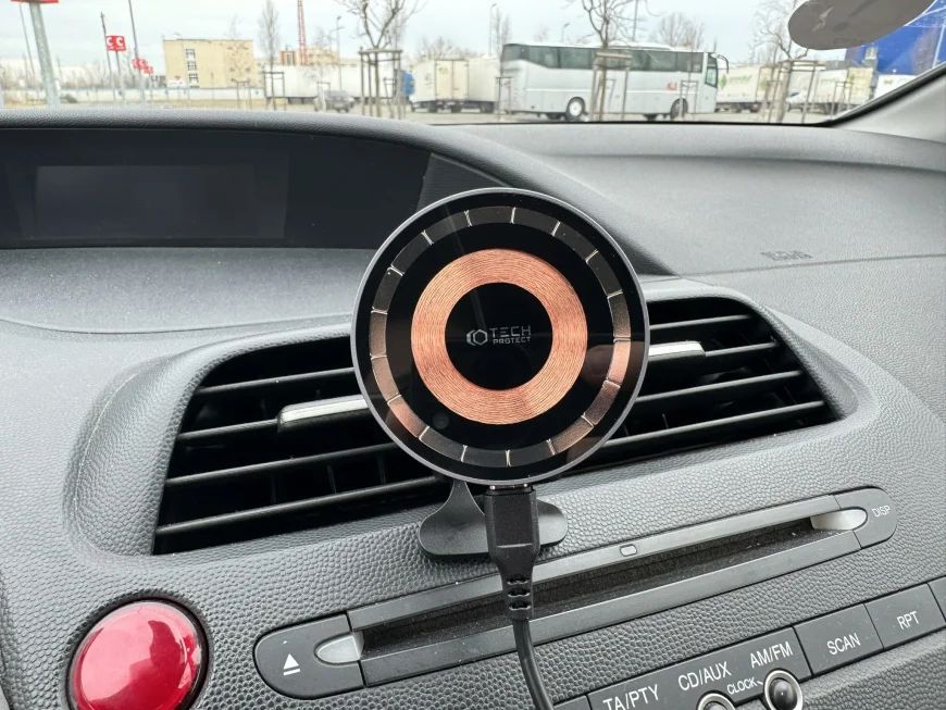 Recomandare de încărcător Wireless MagSafe pentru mașină