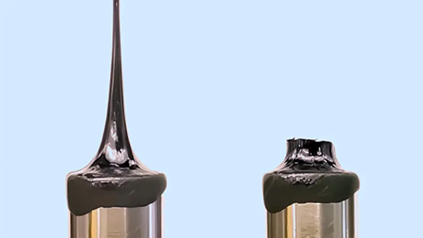 We Know Simple Fluids Can Flow. Turns Out, Some Can Fracture.
