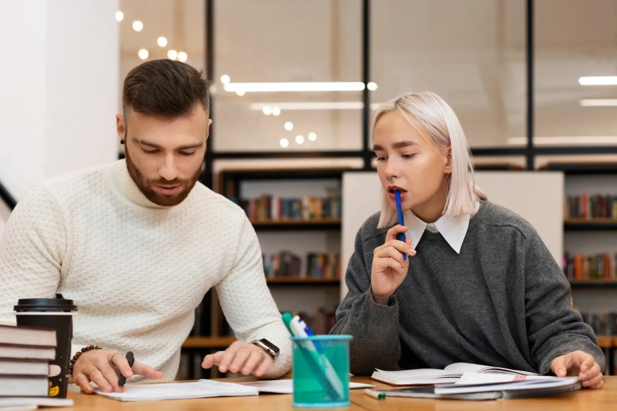 Cum să găsești un job pe durata studiilor